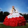 Fashion Sweet 16 klänningar 2018 Quinceanera klänningar Vita och röd älskling broderi Tiered Draped Prom Gowns7302782