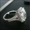 Sona 8 Karat Diamond Diamond Argento Queen Anello Extra Grande Diamante Euro-Americano Esagerante TrendSeting TrendSeting Color Grade IJ Matrimonio o anello di fidanzamento