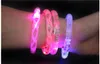 300pcs LED Flash Blink Blinkande Färg Byte Ljuslampa Party Dekoration Bröllop Fluorescens Club Stage Wrist Armband Bangle