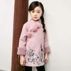 子供の女の子は新しい冬の中国のチャイナのスタイルの厚い暖かい新年の赤ちゃん女の子の長袖の王女の服2-8歳の2色