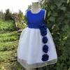 Image réelle bleu Royal robes de fille de fleur une ligne bijou sans manches fleurs à la main ceinture Satin enfants robe pour la fête de mariage