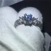 Vintage Smycken Tre-Stone 5a Zircon Stone Engagement Bröllop Band Ringar För Kvinnor Män Vit Guld Fylld Kvinna Bijoux