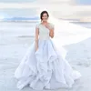2020 Novo Sparkly Beading Top Vestidos de casamento Organza Ruffles vestido de noiva de Verão elegante manga curta casamento de praia Vestidos 051
