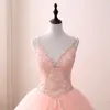Quinceanera Sukienki Pink Sweet 16 Suknie Spaghetti Paski V Neck Formalna Długa Dress Lace Aplikacja Crystal Tulle Luksusowa sukienka na 15 lat