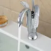 Hele en winkels luxe solide messing badkamersbekken Swan -stijl ijdelheid gootsteen mixer tap dek gemonteerd en koude mixer5881587