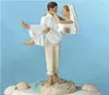 Plaj şık düğün gelin kek toppers beyaz kucak romantik çift dekorasyon satan 230a