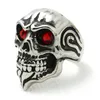 Partihandel Pris Crystal Eyes Skull Ring 316L Rostfritt Stål Punk Style Band Party Cool Man Beard Skull Ruby Eyes Ring