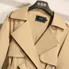 Neue Frühling Herbst Damen Mode Khaki Kurze Trenchcoats Damen Elegante Revers Spitze-up Staub Mäntel Mädchen Schöne böhmischen Stil Wind Mantel