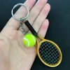 Färgglada mini tennisboll och racket nyckelring zink legering nyckelringar sport stil nyhetskampanjer hög kvalitet