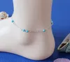 niebieskie anklets.