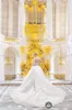Erstaunliche schulterfreie Brautkleider mit abnehmbarer Schleppe, vollständig applizierte, perlenbesetzte Kapellen-Brautkleider, schiere Rückseite, Kristalle, Brautkleider 2016