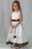 2016 Realtree Camo Blumenmädchenkleider für Hochzeit Party 2015 Weißer Satin Wald Kinder Formelle Kleidung Maßgeschneiderte Festzugskleider für kleine Mädchen