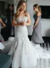 Robes de mariée sirène hors de l'épaule décolleté transparent dentelle appliques plage robe de mariée dos boutons couverts robe de mariée pays
