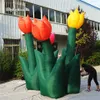 Grand bouquet gonflable de fleurs de tulipes publicitaires, sculpture de fleurs simulée multicolore de 4m de hauteur pour la décoration de parc à thème et de festival