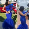 Nowe Sexy Black Girls Royal Blue Prom Dresses Syrenka Jedno ramię Długie Rękawy Koronkowe Aplikacje Koraliki Długość podłogi Formalne Wieczorowe Suknie Party