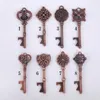 Ny antik keychain mini nyckelkedja ölflaskaöppnare bröllop favoritet fest presentkort packning