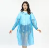 Jednorazowy płaszcz przeciwdeszczowy Adwokat Wodoodporna odzież deszczowa Outdoor UNISEX Podróż na kemping z kapturem deszczowy płaszcz mody jednorazowy deszczowy yp345