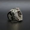Echte fijne hele 2012 Ice Hockey Kings Zink Alloy Silver Pted Men World Ship Ring Men Rings1409267G2003113