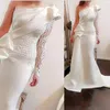 Elegant Mermaid Evening Dresses One Shoulder Full Sleeves Prom Gowns Satin Ruched Ruffles Lace Applique Mother Dress