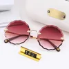Luxury 142 Sunglass For Women Fashion Deisng CE142 Round Frameless UV400 Len Summer Style Adumbral Butterfly Designer Face Come Wi4815164