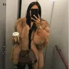 Femmes de haute qualité Faux Fur Coat Warm Plux en peluche Veste de fourrure de luxe d'hiver d'hiver