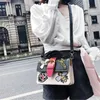 Designer- Axelväskor Tide Broderi Handhållen Axelväska Koreansk Färg Kontrast Assorted Cross Body Small Square Fashion Z4