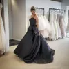 Старинные черные атласные готические свадебные платья без бретелек возлюбленные бисером свадебное платье Vestido de Novia