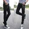 Мужские черные джинсы в стиле панк-рок с заклепками на коленях, облегающие байкерские джинсовые брюки, рваные джинсы-скинни для мальчиков DJ Singer с ремнями-цепочками256q