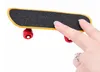 Professionele legeringsstandaard Stand Beneboard Truck speelgoed Mini Finger Skateboard For Kids Toy Boy Children Cadeau