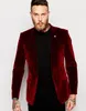 Jeden przycisk Red Velvet Wedding Groom Tuxedos Notch Lapel Groomsmen Men Suits Prom Blazer (kurtka + spodnie + krawat) NO: 2035