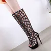 Plus size 32 33 a 40 41 42 strass preto escavar dedo aberto sobre as botas no joelho moda feminina de luxo designer sapatos