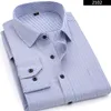بالإضافة إلى حجم كبير 8xl 7xl 6xl 5xl 4xl رجل الأعمال عارضة بأكمام طويلة قميص كلاسيكي مخطط الذكور اللباس القمصان الأرجواني الأزرق C18122701