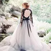 Abiti da sposa neri economici Abiti da sposa Boho country rustico in pizzo a maniche lunghe gotico con applicazioni Abiti da sposa vintage sexy con retro Oepn