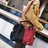 الأزياء نساء جلدية كيس الكتف حقيبة محفظة كروس جاسينجر حقيبة اليد أعلى مقبض حقيبة اليد كبيرة السعة ZF1023912059