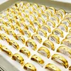 Anneaux de bande de 50pcs entiers Golden Color Men039 Women039s en acier inoxydable Engagement Anneau de mariage Set New Drop6460518