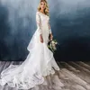 Prawdziwy obraz Suknie ślubne Linia z aplikacją Długie rękawy Przycisk Back Country Bridal Suknie Ślubne