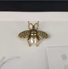 Jóias de alta qualidade requintadas com carimbo de sexo novo Série de abelhas da moda Broche Pearl Pin Acessórios de jóias Fast 2190537