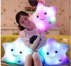 Noël Lumineux Mignon Oreiller 30 cm * 30 cm Étoile Coeur Ours Patte Led Lumière En Peluche Oreiller Veilleuse Enfants Coussin De Noël Jouets DH0198