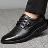 2020 nowe czarne męskie ślubne mokasyny męskie buty do biura skórzane formalne buty męskie biurowe buty Oxford Zapatos De Vestir Para Hombre