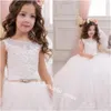 Abito da sera formale per bambina in stile principessa bohemien per la comunione Bianco / avorio con applicazioni di perline Abiti per ragazze di fiore per matrimonio FG1249