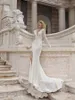 2020 Side Split Mermaid Wedding Dresses Lace 3D Floral Applique Sweep Train Beach Wedding Dress Custom Made Long Sleeve Boho robes de mariée