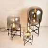 Nordic Glass Bordslampa Stativ Upprätt Light Hotel Store Vardagsrum Sofa Corner Studie Bedside Luxury Dekorativ belysning