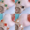 2020 Brandclassic Design Four Clover Charm Armband European och American Selling Women039S Fashion Luxary Jewelry CHR2908892