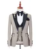 ファッショナブルな1つのボタンの新郎のピークラペルの新郎Tuxedos男性のスーツ結婚式/プロム/夕食ベストマンブレザー（ジャケット+パンツ+ネクタイ+ベスト）620