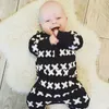 Baby Boy Romper осенний детские ссоры с черными печатными для мальчиков девочки для девочек для детей Комбинезон для детей комбинезон для детей