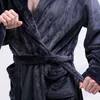 Nouveaux hommes Hiver Extra Long Hooded Flannel Bath chaud de bain chaud Robe masculine Bathrobe thermique pour hommes Mentes de luxe Kimono Robes8256040