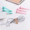 Mycket användbar 4PCS Silikonband Hook Loop Cable Winder Headphone Cord Earphone Arrangör och för iPhone Charger Protector