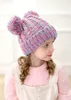 Niño tejido ganchillo gorros sombrero niñas suaves bolas doble invierno cálido sombrero 12 colores al aire libre bebé pompón pips DC814