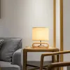 Lámpara de noche para dormitorio moderna y minimalista de estilo nórdico, iluminación creativa de madera maciza para estudio de tela, lámpara de mesa decorativa led de moda