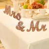 ヴィンテージデザイン英語の文字mrmrs木製の結婚式の背景装飾グリッターゴールドシルバープレゼントテーブルテーブルセンターピース装飾1 S9442651